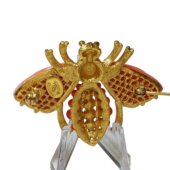 Rare Signed Hattie Carnegie Vintage Bee Peach Lucite Coral Colored Brooch Pin - Picture 11 of 16
